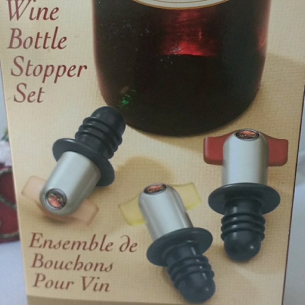 Gift Wrapped Wine Bottle Stopper Set